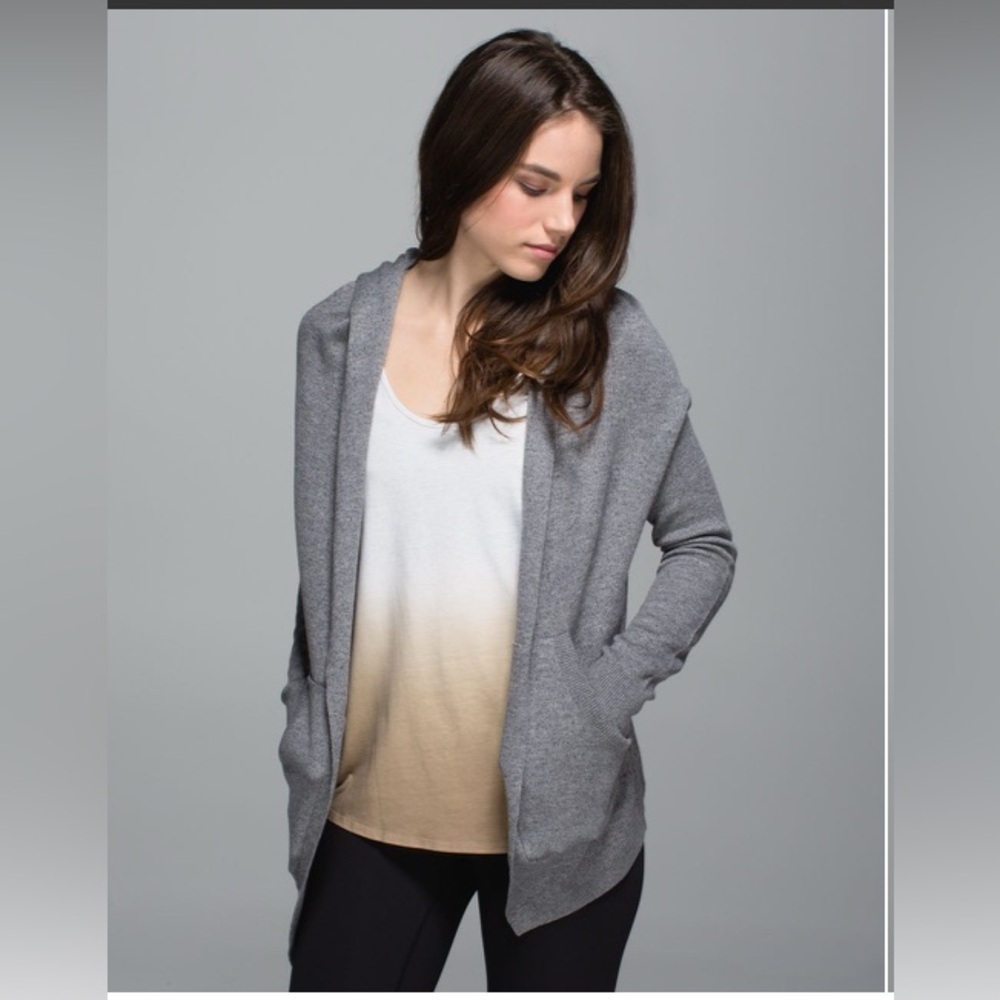 Gray Women's Lululemon Cabin Yogi Wrap size 8